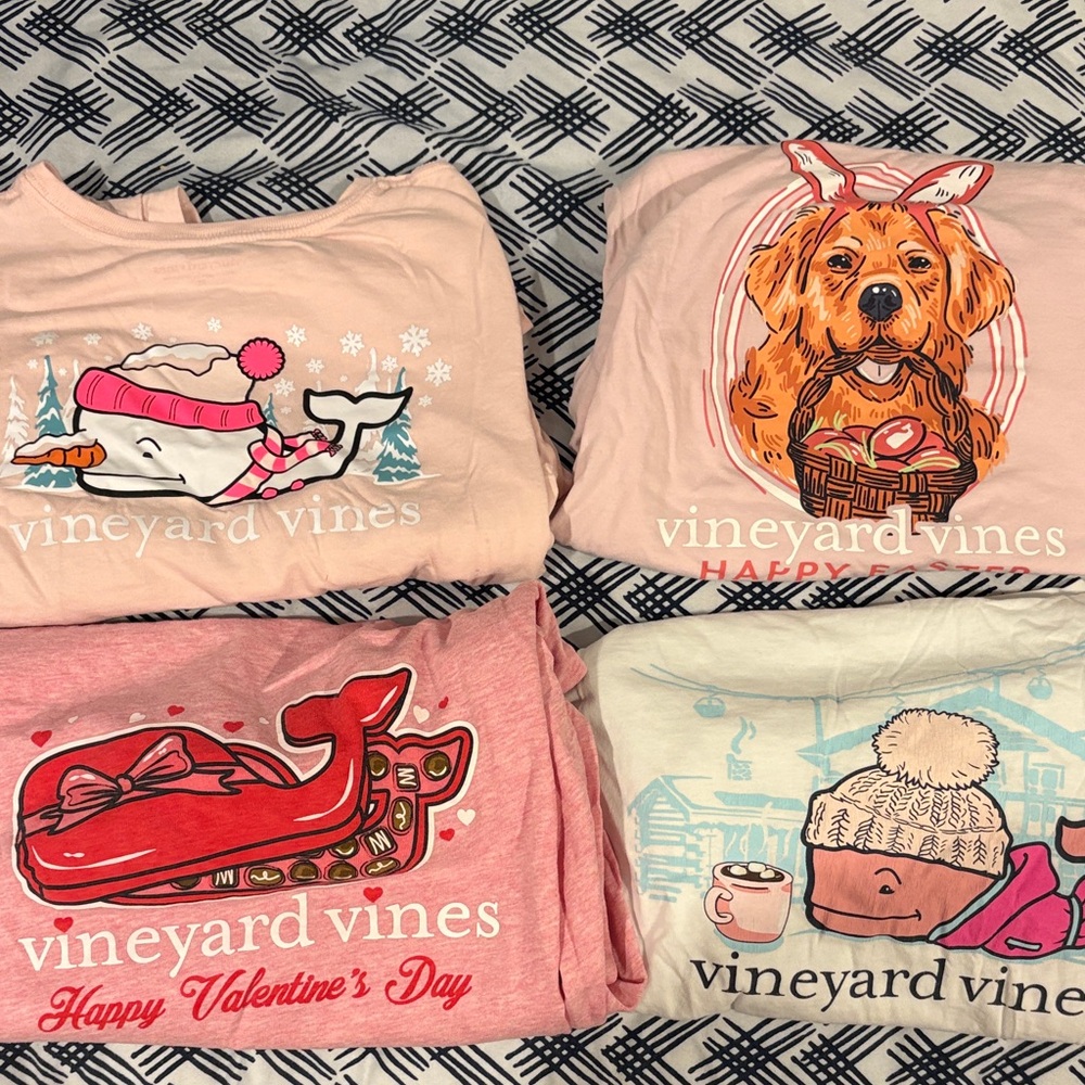 Set of 4 women’s vineyard wines pocket tee